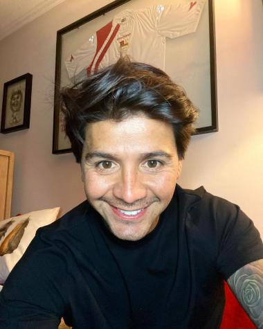 Edmundo Varas celebra haber terminado la universidad