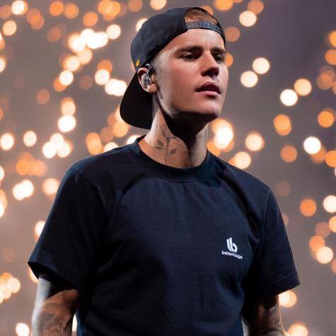 "Wena choro": Justin Bieber sorprende hablando con fans chilenos