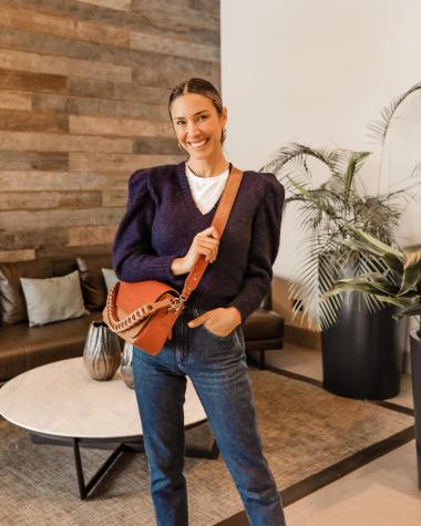 Vanesa Borghi se muestra a los besos con su nueva pareja