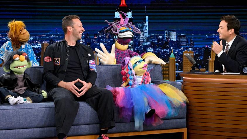 Chris Martin revolucionó la TV junto a la banda The Weirdos