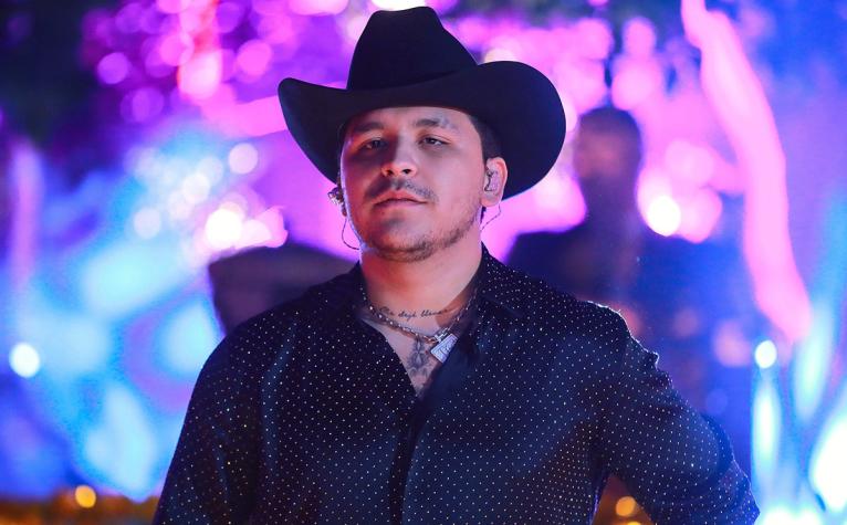 Christian Nodal coquetea con ser el “Johnny Depp latino” y acusa a Belinda