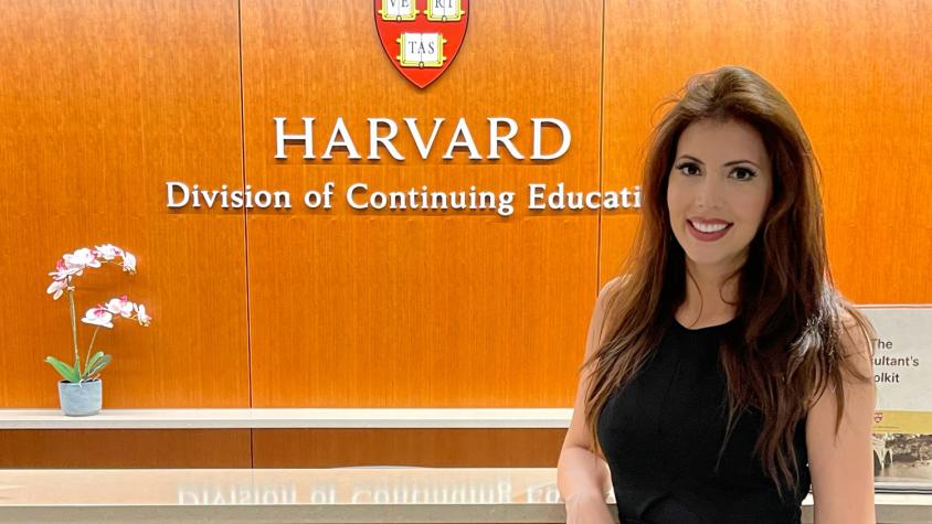 La única chilena: Nataly Chilet entró a estudiar a Harvard en Estados Unidos la carrera de Marketing Digital