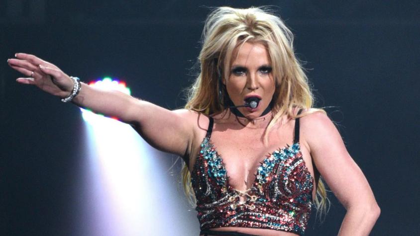 Britney Spears regresó a la música con el estreno "Hold Me Closer"