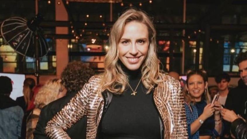 Valeria Ortega encanta al mostrar su embarazo con vestido fashion 