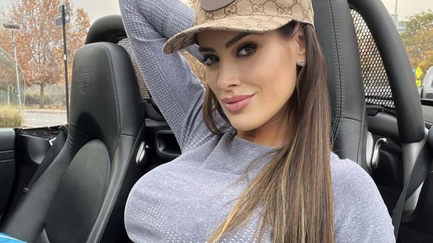 “A lo que hemos llegado…”: Adriana Barrientos divide a sus seguidores por osada imagen