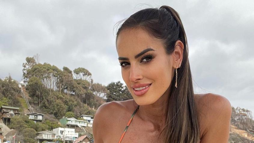 El osado look de Adriana Barrientos para tomar café