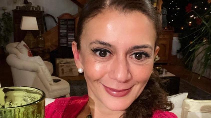 “Bellísima”: Paola Troncoso saca aplausos con sensual escote