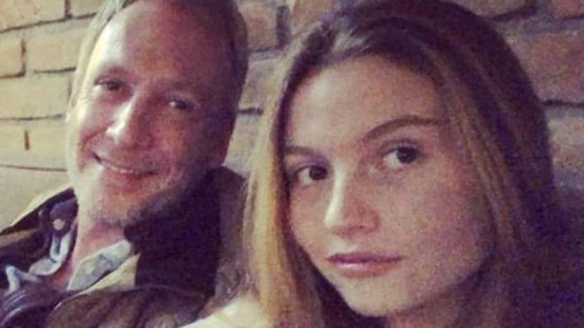 Hija de Martín Cárcamo deslumbra con look nocturno