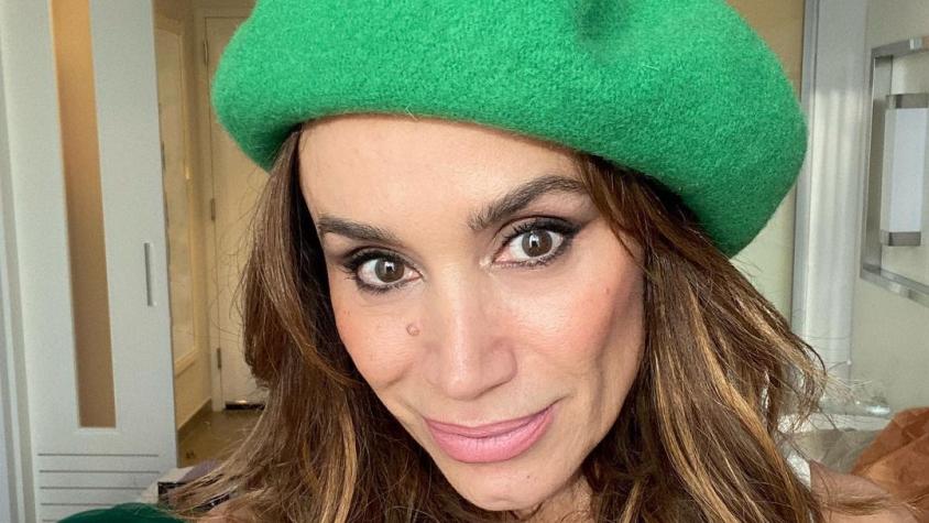 Alejandra Fosalba impacta al posar con extravagante bikini