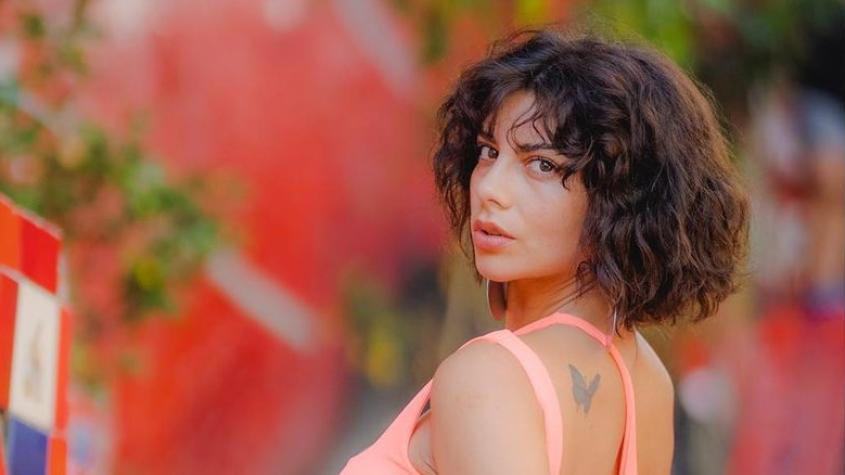 El aplaudido look de Kathy Contreras en las calles de Rio de Janeiro