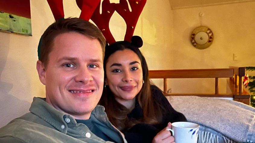 Arenita dedica romántico post a su esposo en su sexto aniversario