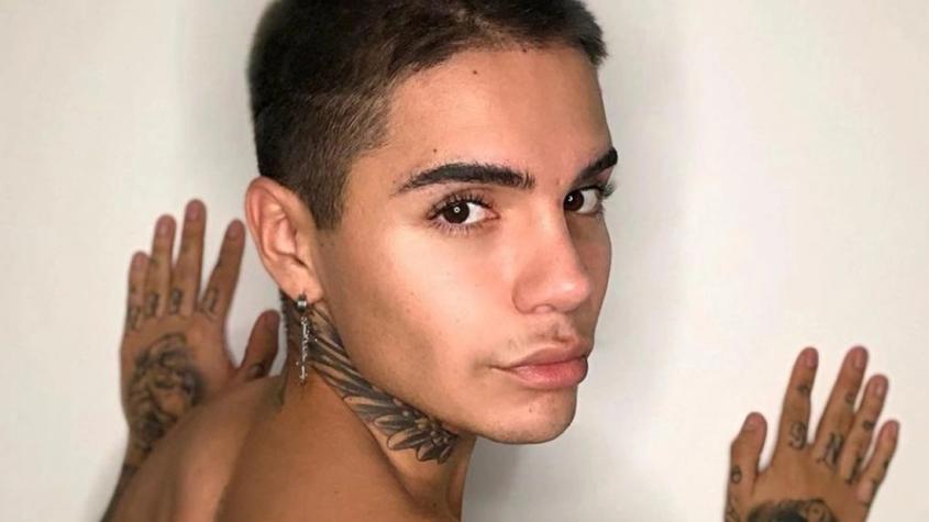 Leo Méndez reaparece en redes sociales con impactante foto desnudo