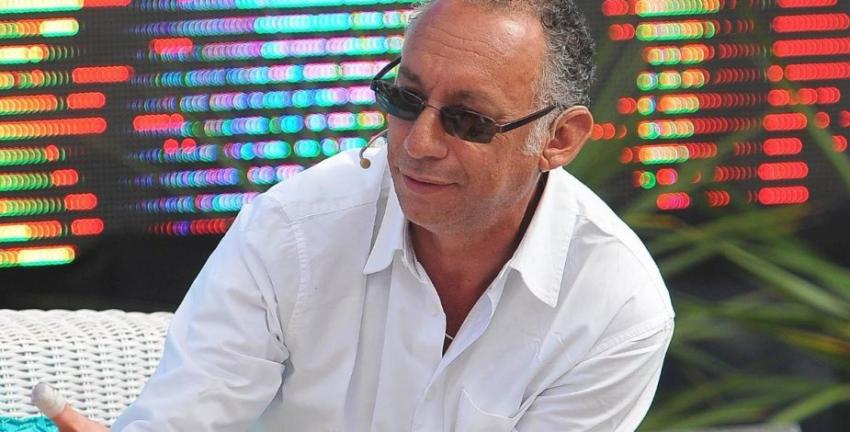 Aseguran que Mauricio Israel habría encontrado el amor: “Una chica mucho más joven…”
