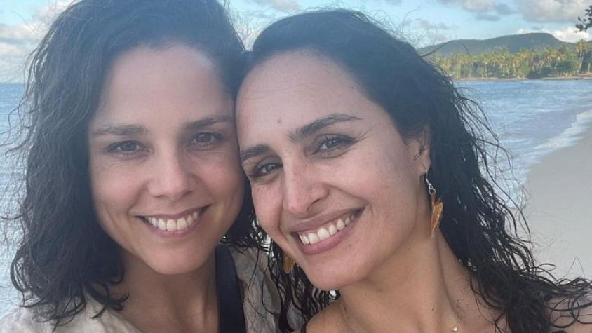 "Se asustó": Fernanda Urrejola relata el primer beso con Francisca Alegría