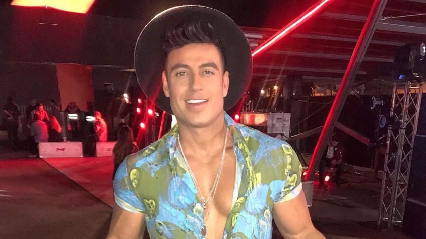 “A todo cachete”: Bruno Zaretti impacta con destape playero