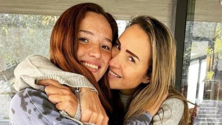 Angélica Castro detalla la relación con su hija: "No la empujo a nada"