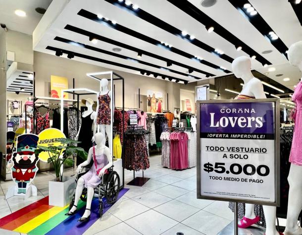 Corona ofrece todo vestuario y accesorios a 5 mil pesos