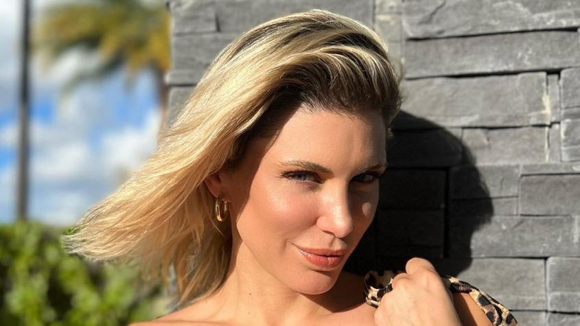 El sensual vestido con el que Wilma González llegó al altar