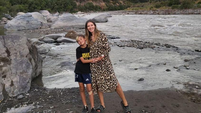 Carla Jara y su hijo Mariano Kaminski - Instagram @carlajaracadiz Carla Jara y su hijo Mariano Kaminski - Instagram @carlajaracadiz