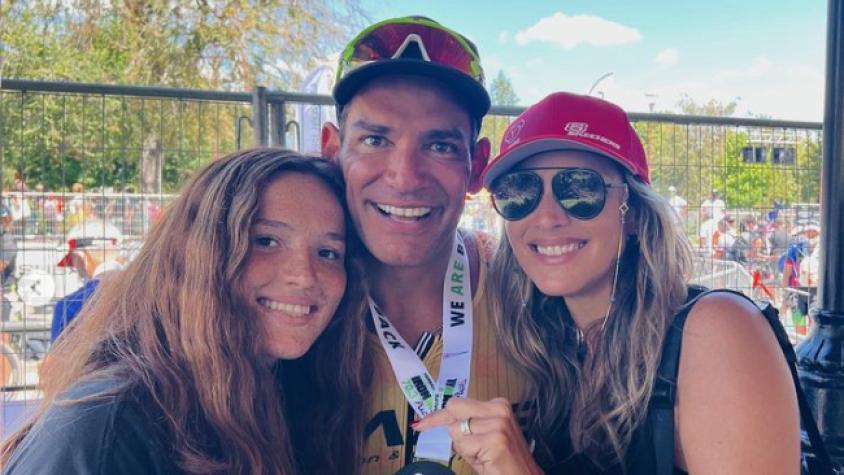 Cristián de la Fuente y Angélica Castro junto a su hija Laura. Cristián de la Fuente y Angélica Castro junto a su hija Laura.