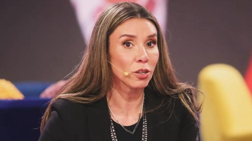 Cecilia Gutiérrez delató viaje de famoso cantante mexicano a Chile: "Muy escondido" y "con su novia"