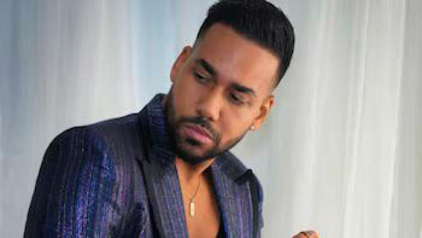 Romeo Santos utilizó particular disfraz y salió de fiesta en Chile: "Yo soy la tradición"