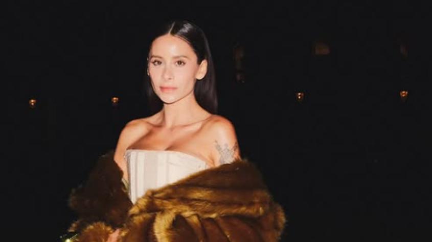 "Iconic": El atrevido look que utilizó Cami en importante pasarela en Paris Fashion Week