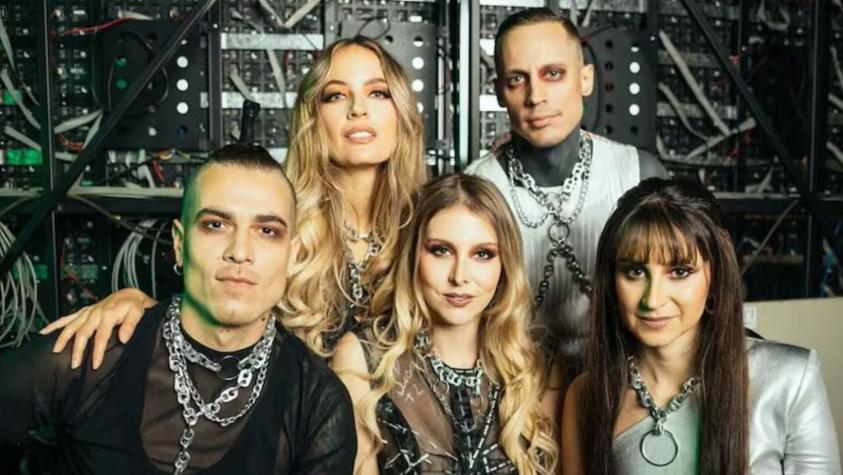 Cantante chilena pone pausa a su carrera tras confirmar embarazo
