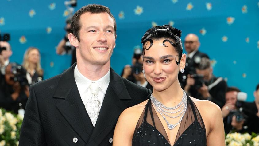 ¡Se casa!: Dua Lipa confirma compromiso con el actor y modelo Callum Turner