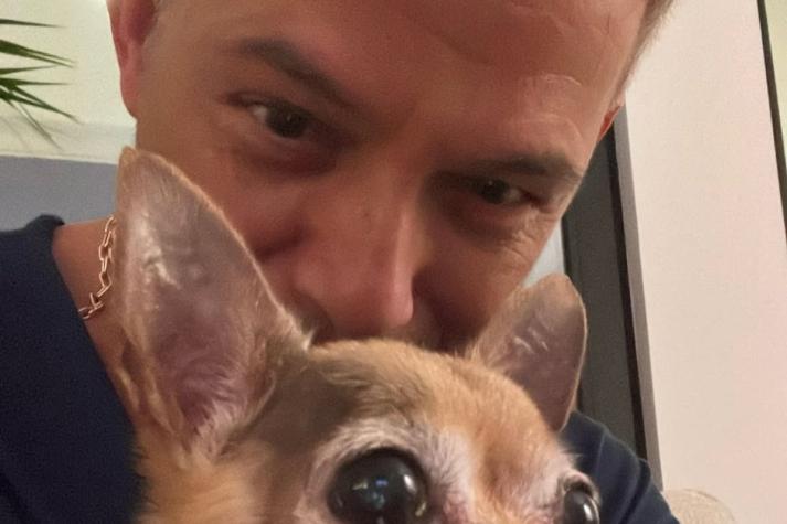 Mujer que denunció a Alejandro Sanz sube el tono y acusa al cantante de ser un "depredador sexual"