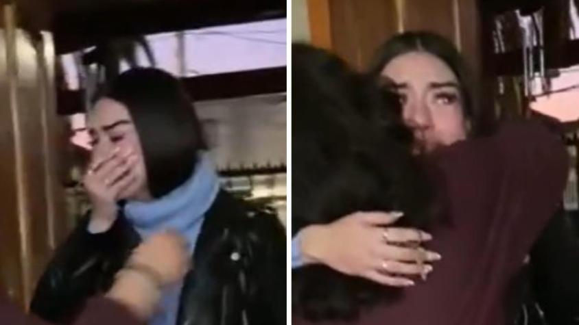 Joven rompe en llanto en fiesta sorpresa de cumpleaños: recién había terminado su relación