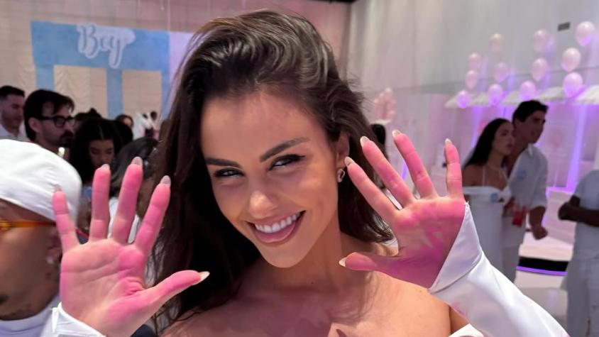 Emilia Dides desenmascara ataques de haters y responde con humor: "En el escenario les dedico una canción"
