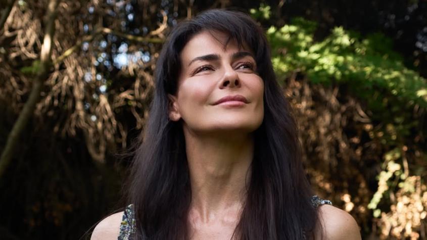 ¿Se parecen? Tonka Tomicic comparte inéditas imágenes familiares por el cumpleaños de su hermana