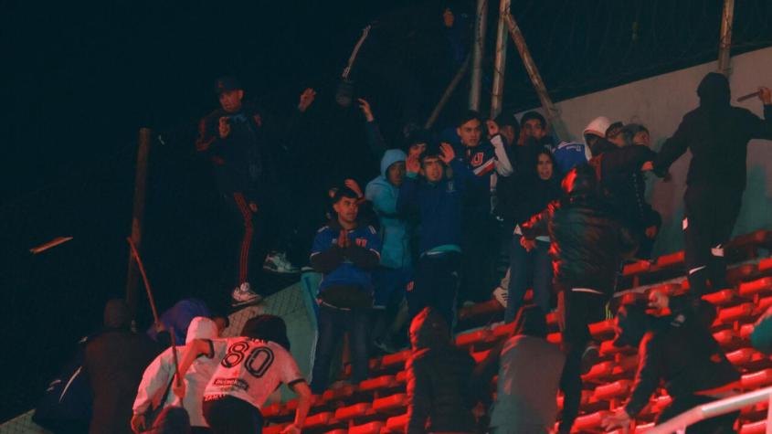Hinchas de U. de Chile en Avellaneda