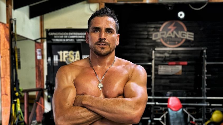 Exparticipante de ¿Ganar o Servir? acompañó a Pangal en los Premios Cordillera