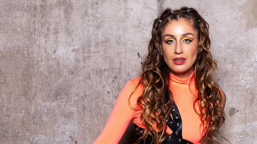 Tras complicación médica: Daniela Castro participó en la Teletón 2025 con especial compañía