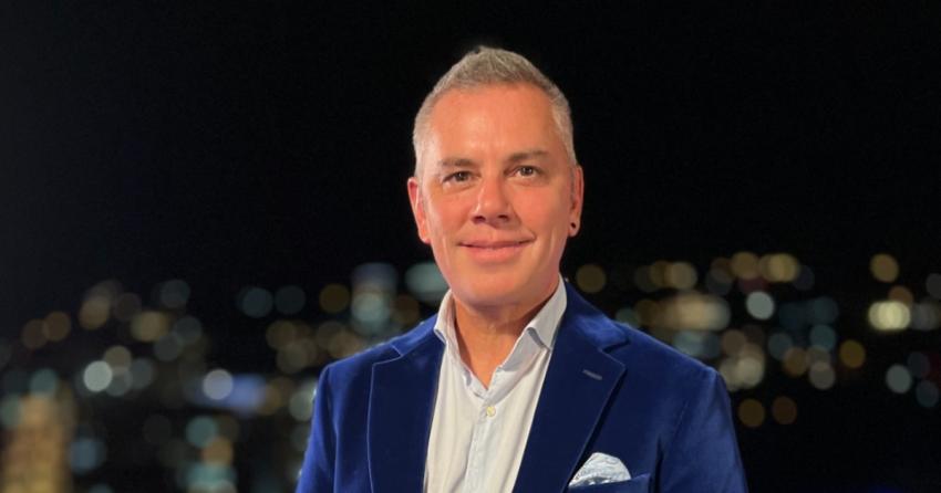 Ella estaba casada: conoce a la esposa de José Miguel Viñuela, con quien lleva más 10 años y tienen 4 hijos