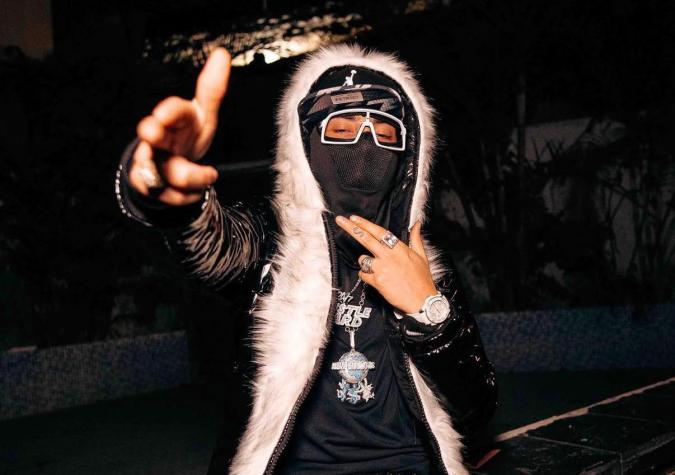 Reconocido cantante urbano fue detenido tras ser sorprendido conduciendo bajo la influencia de drogas