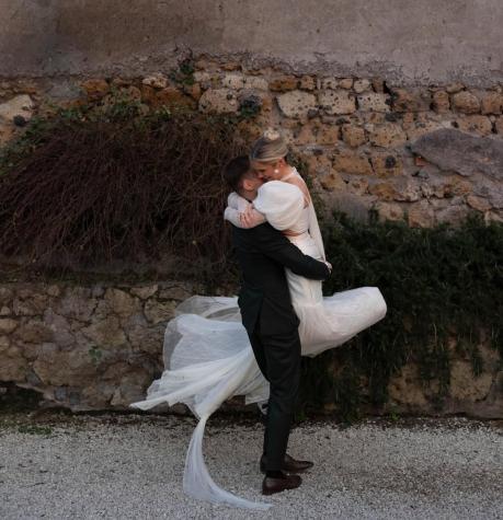 Tragedia tras cumplir un año de matrimonio: muere pareja de conocida influencer tras diagnóstico de cáncer