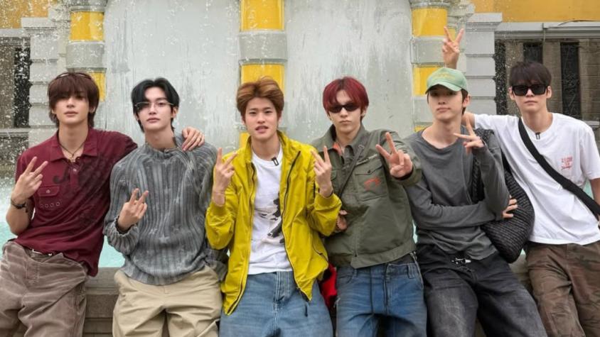 Integrantes de RIIZE en Cerro Santa Lucía. Créditos: Instagram.