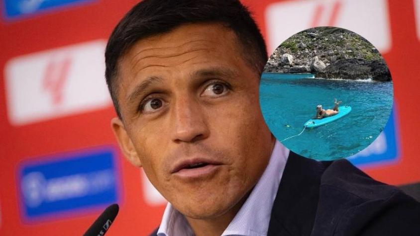 Alexis Sánchez y Alexandra Litvinova 