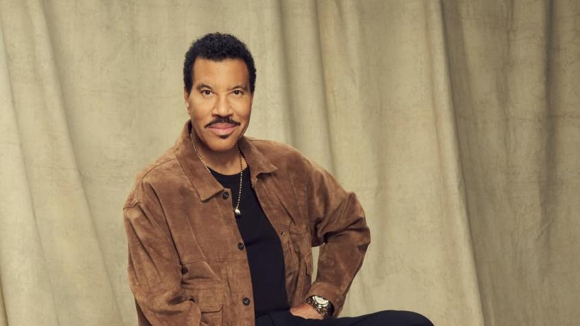 Lionel Richie detuvo concierto por problemas de salud | Instagram