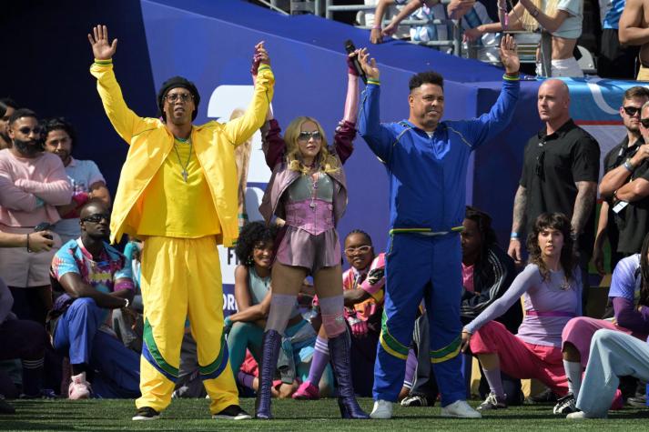 Madonna sorprendió con una espectacular entrada junto a Ronaldinho y Ronaldo en el histórico show de entretiempo del Mundial 2026 Madonna sorprendió con una espectacular entrada junto a Ronaldinho y Ronaldo en el histórico show de entretiempo del Mundial 2026