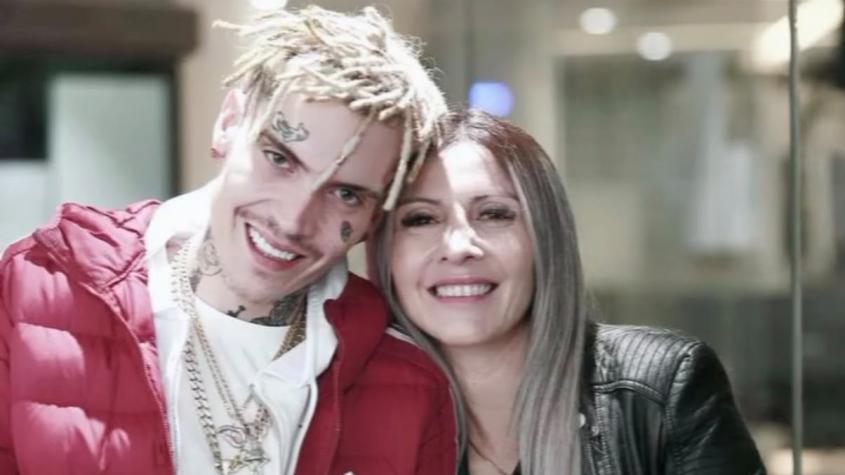 Marcianeke y su mamá