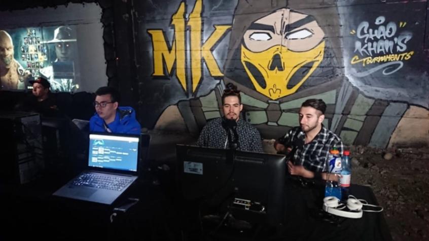 Torneo de Mortal Kombat 11 realiza intervención artistica en Santiago