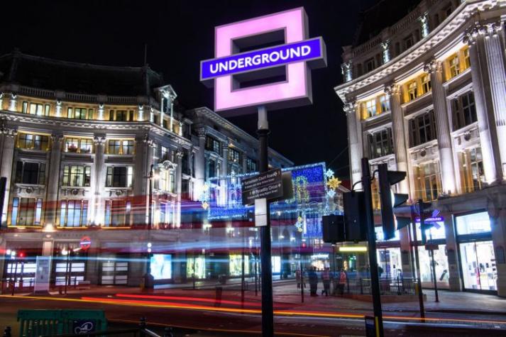 PS5 brandea el metro de Londres para promocionar el lanzamiento de la consola