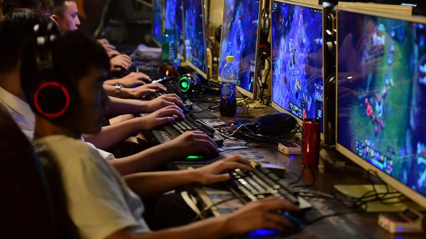 ¿Adicción a los videojuegos? China prohibirá a los menores jugar más de tres horas a la semana