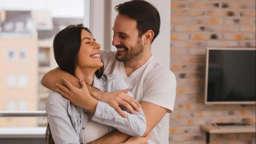 ¿Te vas a vivir con tu pareja? Estas son las consideraciones que deberías tener