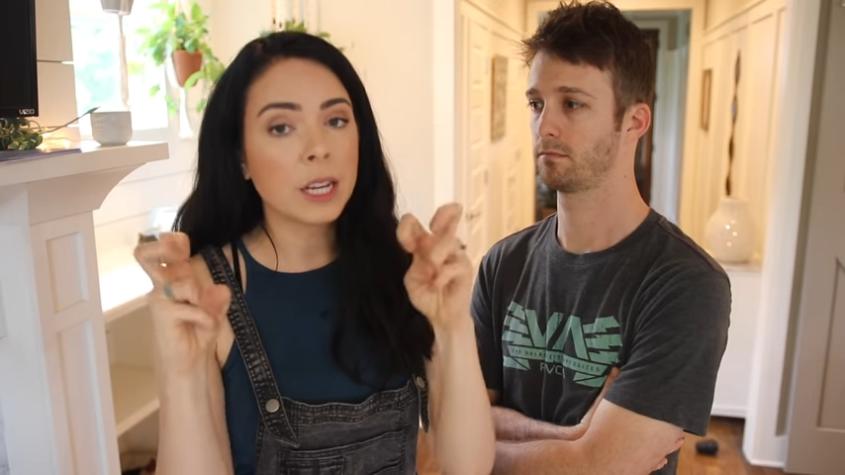 Pareja de youtubers canceló adopción tras enterarse de que no podrían exponerlo en internet