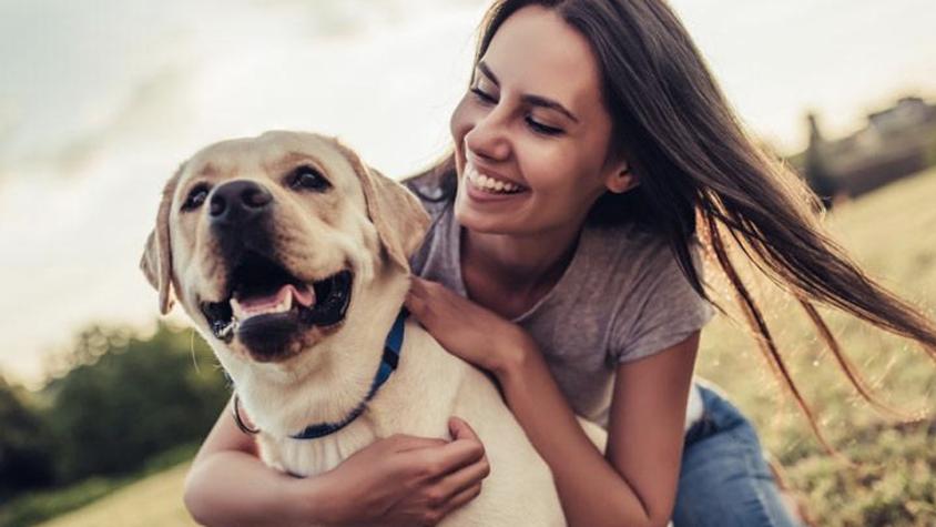 ¿Qué tan "loca" estás si hablas con tu perro?